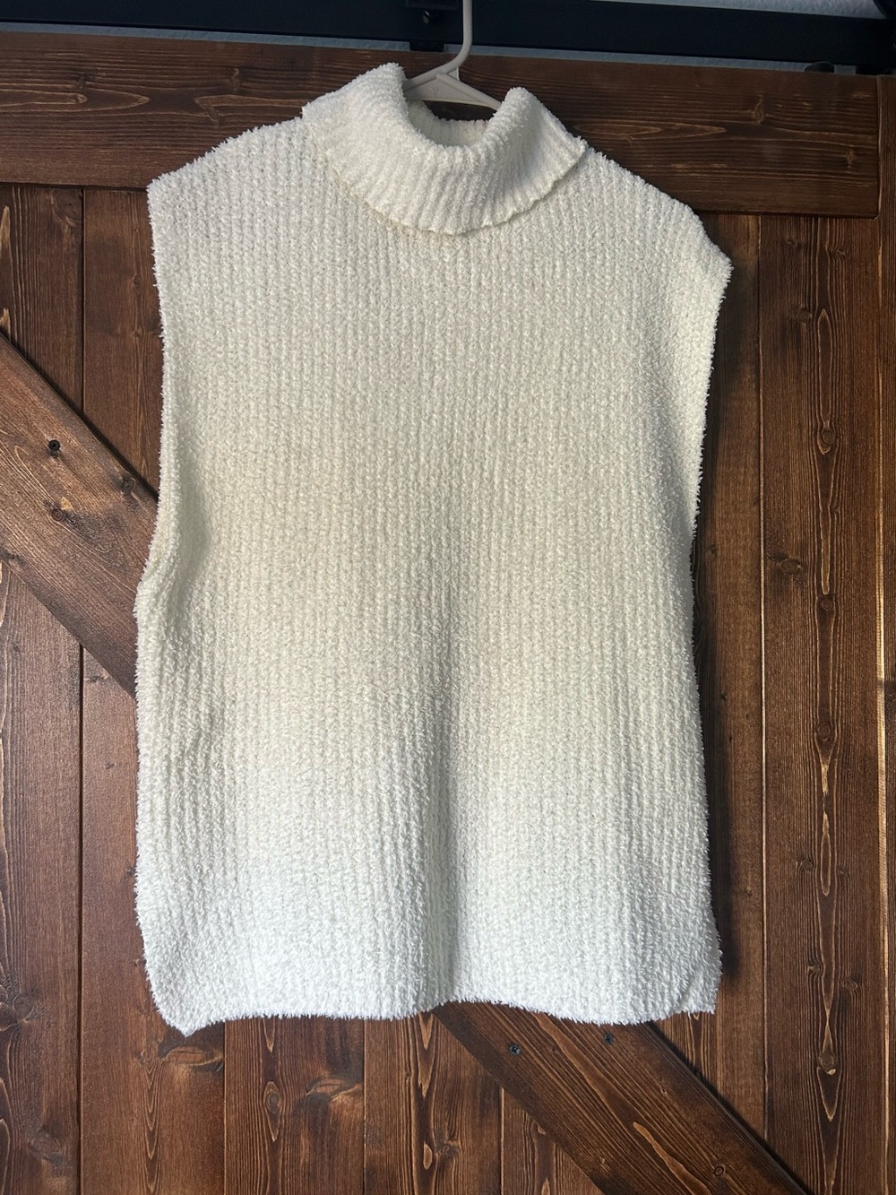 Zara Cream Sleeveless Turtleneck Sweater Vest